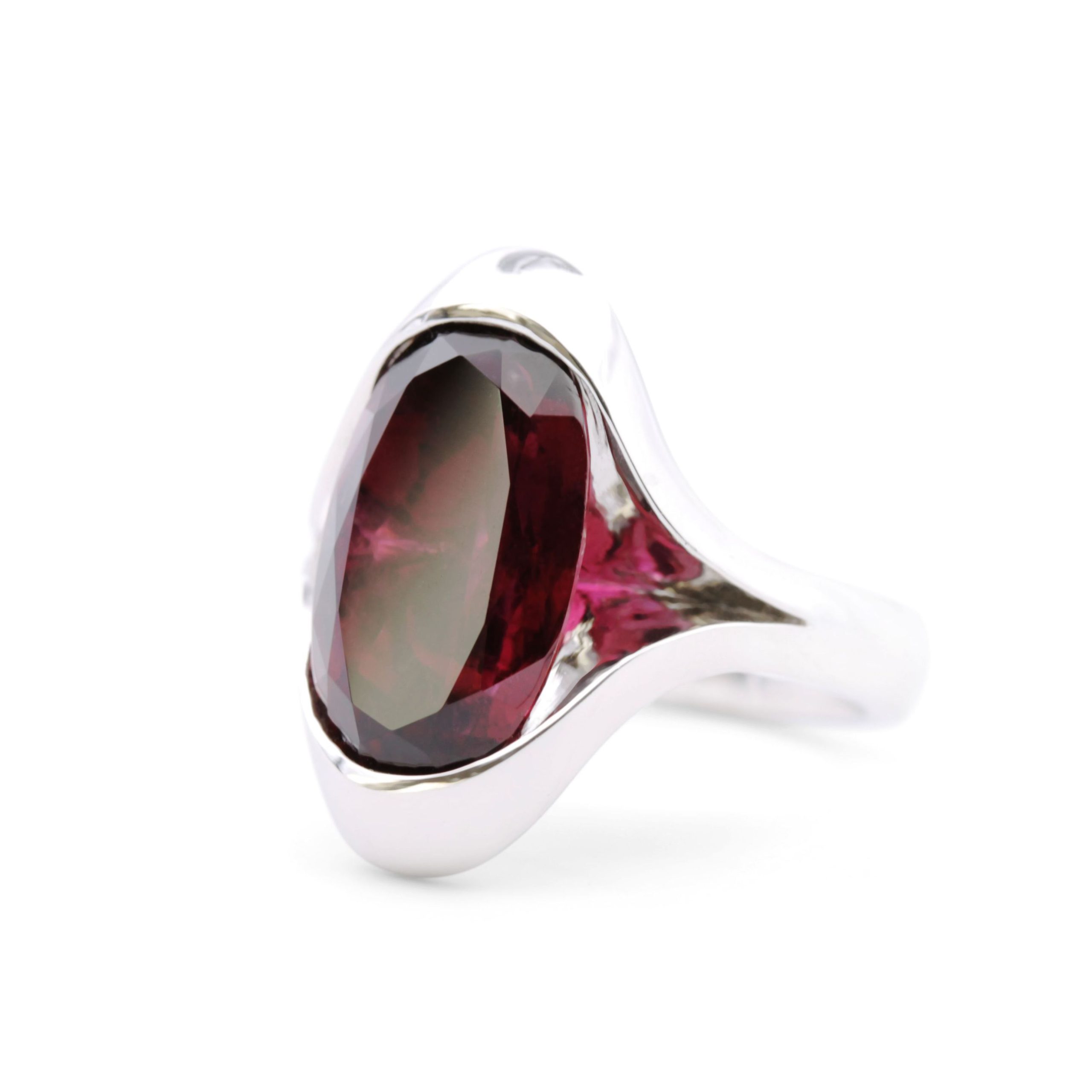 Julie-Ring 6-Karat-Rubellit