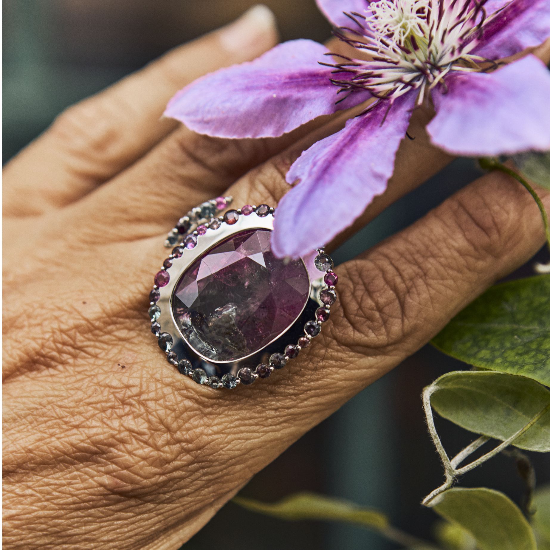 Multicolor Turmalin-Cocktailring in Platin