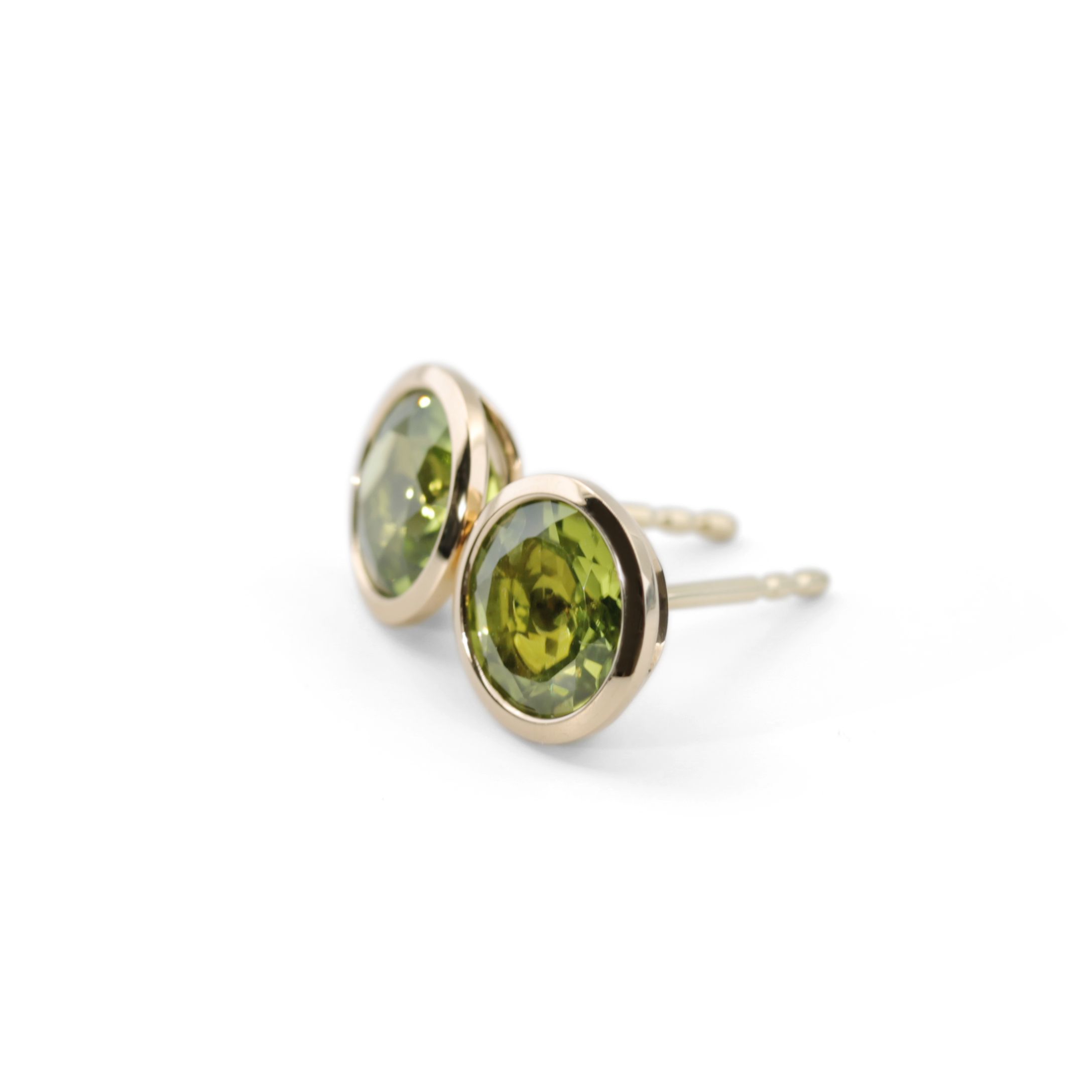 Peridot Ohrstecker Pur
